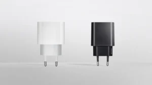 Ładowarka do iPhone. Czy można ładować iPhone nieoryginalną ładowarka?