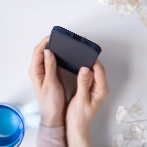 Etui do iPhone 12 Pro półprzeźroczyste matowe z ochroną aparatu, granatowe