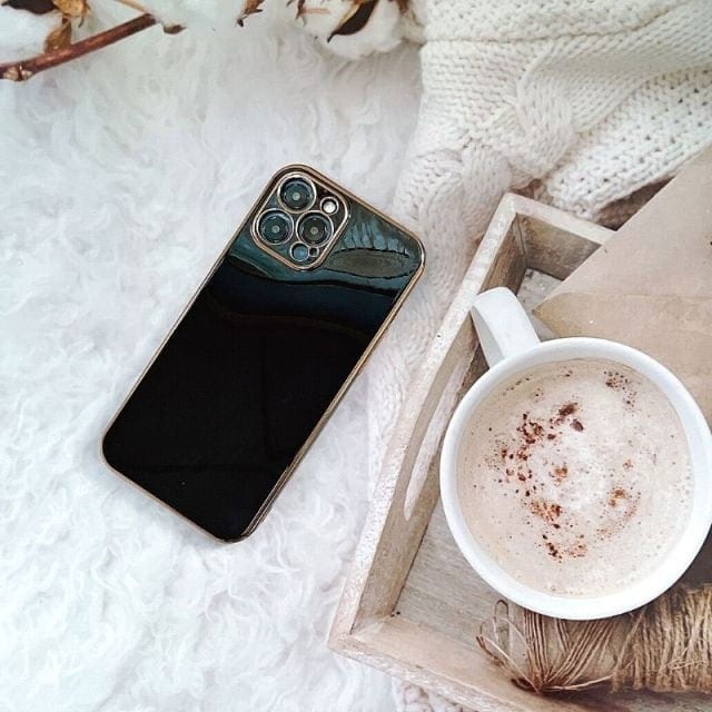 Etui do iPhone 12 Pro luksusowe czarne Deep Black ze złotą ramką