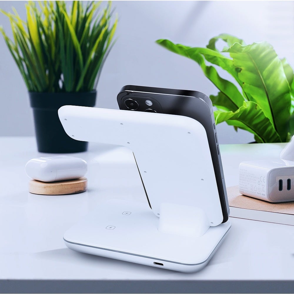 Ładowarka 3w1 iPhone / Apple Watch / Airpods szybka 15W z podświetleniem, biała