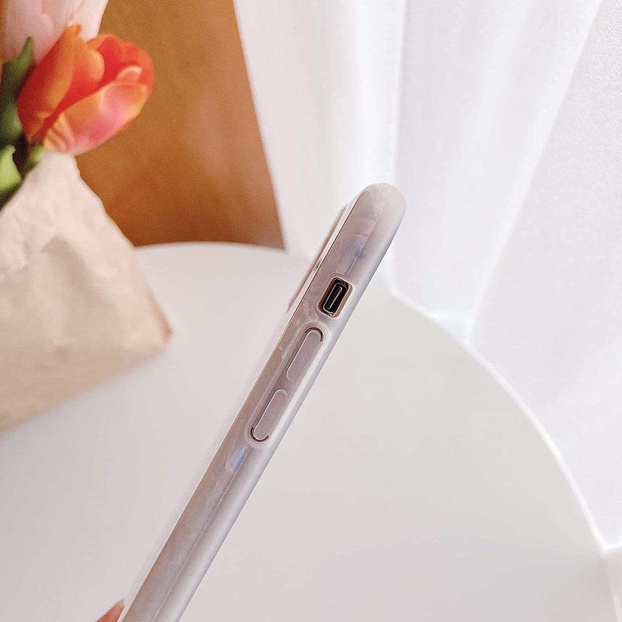 Etui do iPhone 11 muszla perłowa różowa