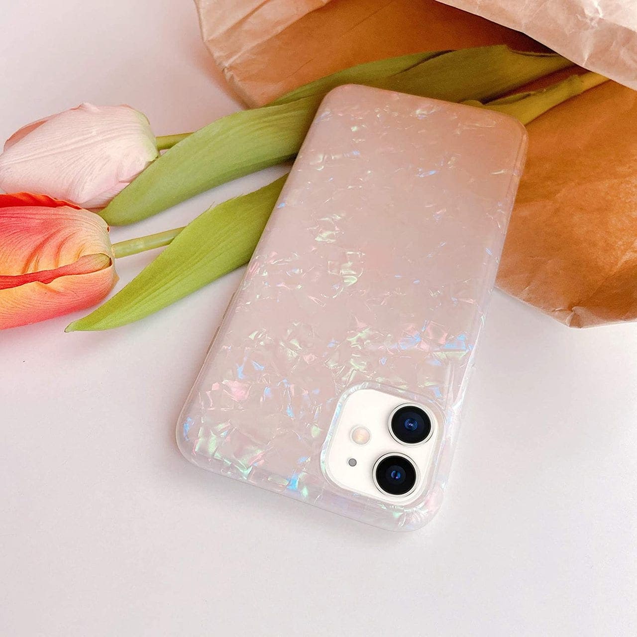 Etui do iPhone 11 muszla perłowa różowa