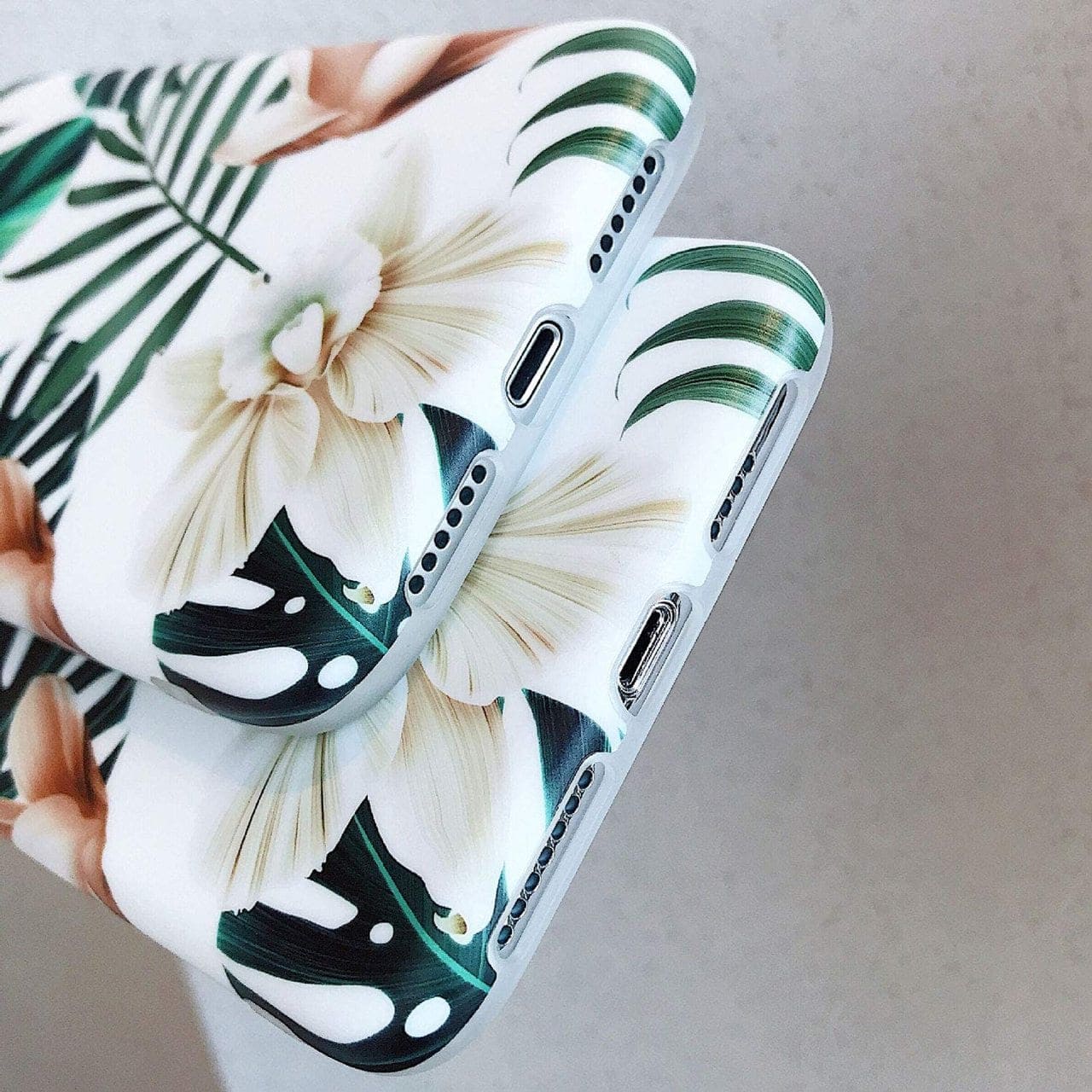 Etui do iPhone XS Max białe w egzotyczne kwiaty