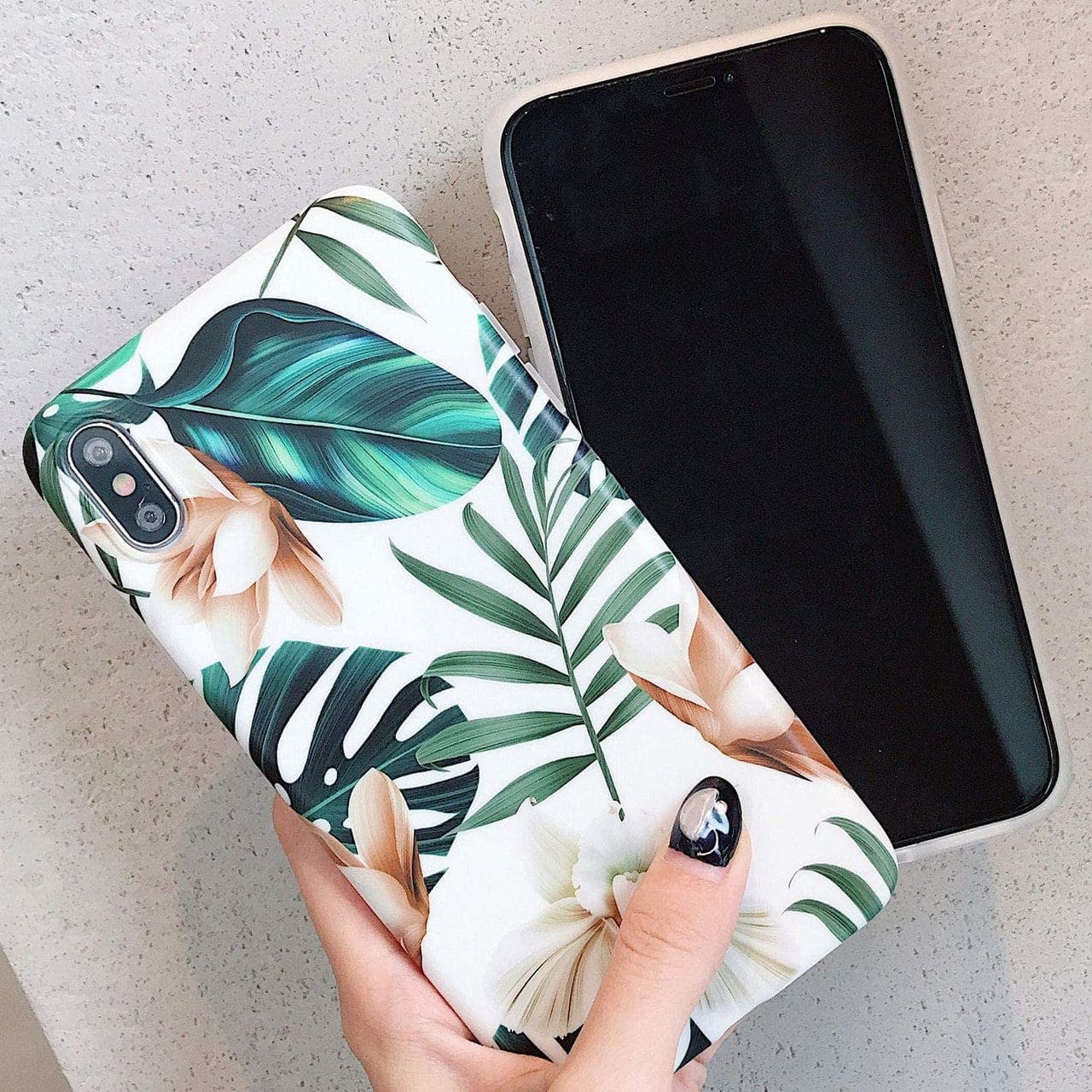 Etui do iPhone XS Max białe w egzotyczne kwiaty