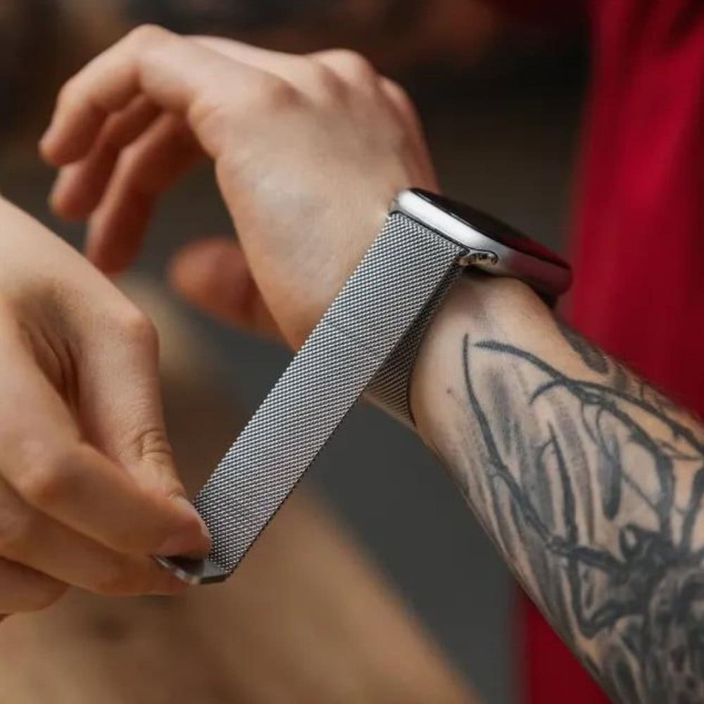 Czarna bransoleta milanese elegancka do zegarka Apple Watch Ultra 1-2 / Series 4-10 / SE /44/45/46/49mm