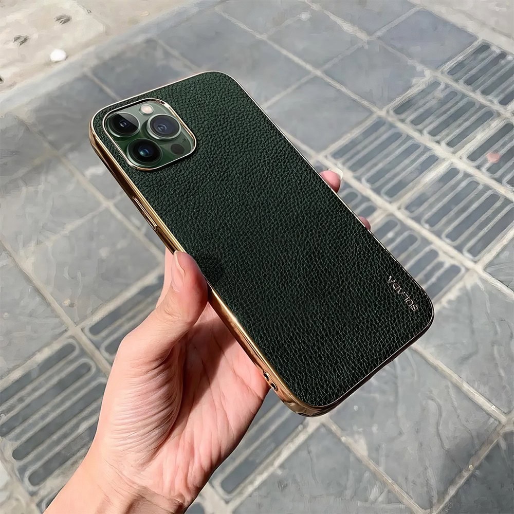 Etui do iPhone 13 Pro Max eleganckie luksusowe skórzane zielone ze złotem