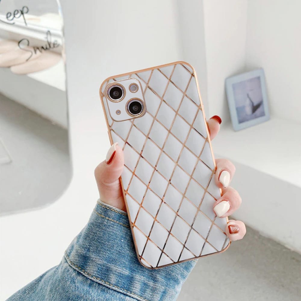 Etui do iPhone 14 białe alabastrowe ze złotym poszyciem w diamenty