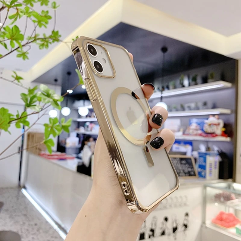 Etui do iPhone 12 MagSafe Protect transparentne ze złotą ramką (OUTLET)