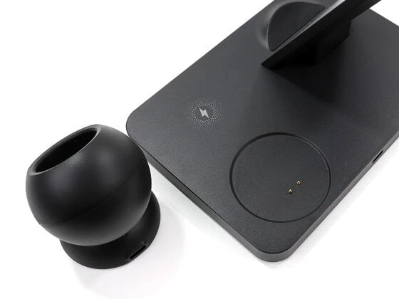 Ładowarka indukcyjna 3w1 iPhone / Apple Watch / Airpods czarna