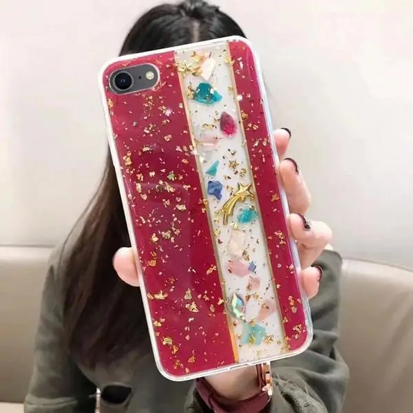 Etui do iPhone 7 Plus/8 Plus oryginalne czerwone ze złotymi ozdobami
