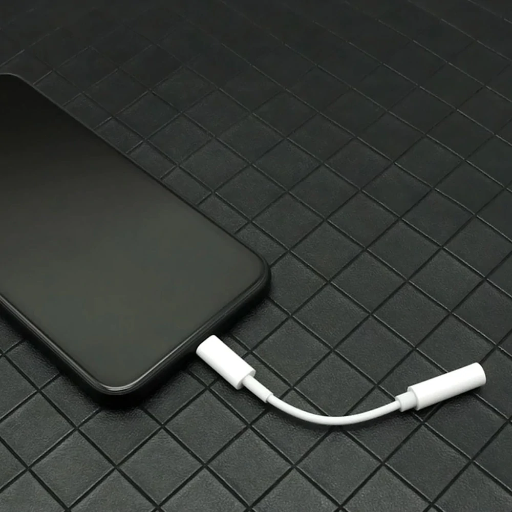 Adapter Przejściówka na słuchawki z Lightning iPhone do audio jack 3.5, biały