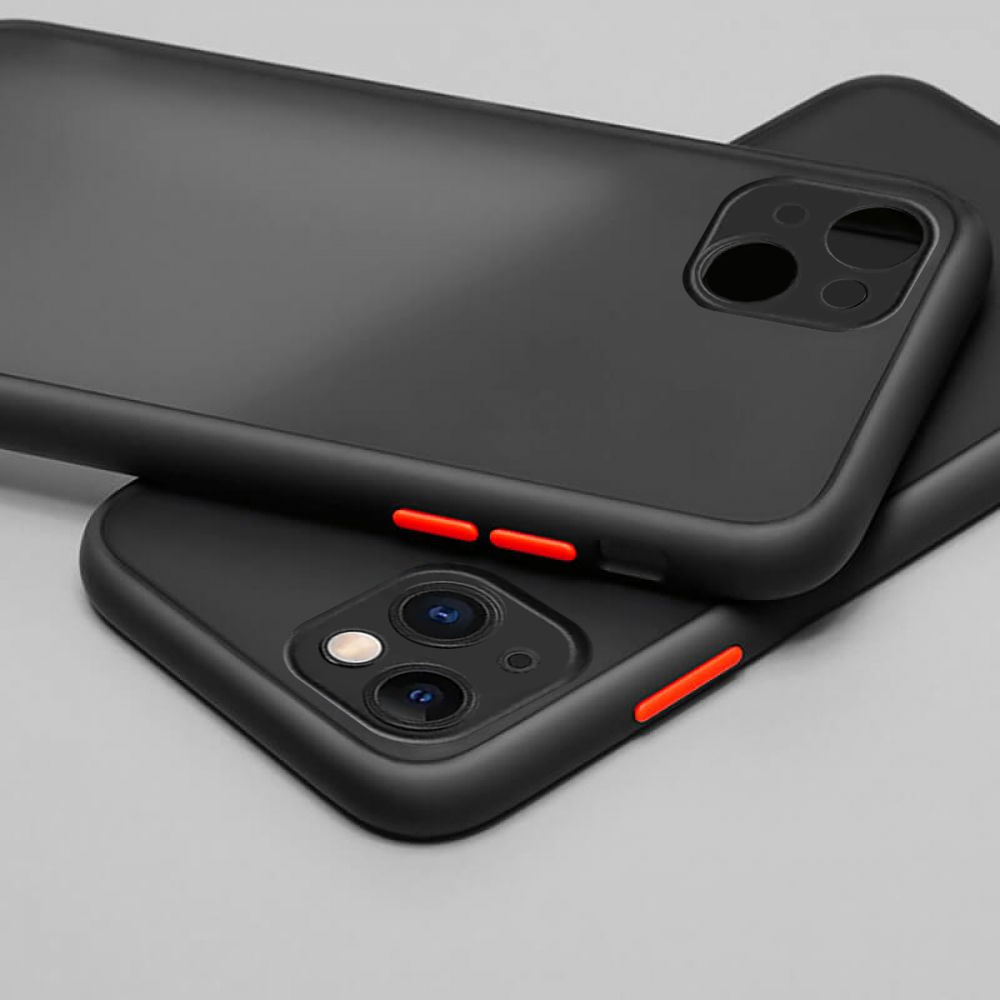 Etui do iPhone 13 półprzeźroczyste matowe z ochroną aparatu, czarne (OUTLET)