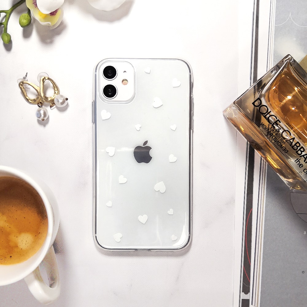 Etui do iPhone 11 przeźroczyste serduszka