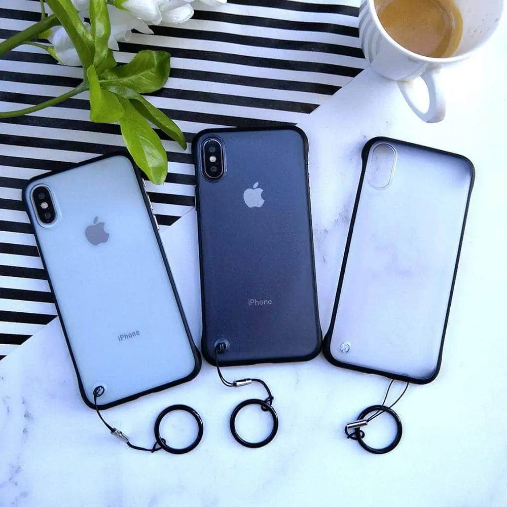 Etui do iPhone X/XS szklane z czarnymi bokami i uchwytem do trzymania