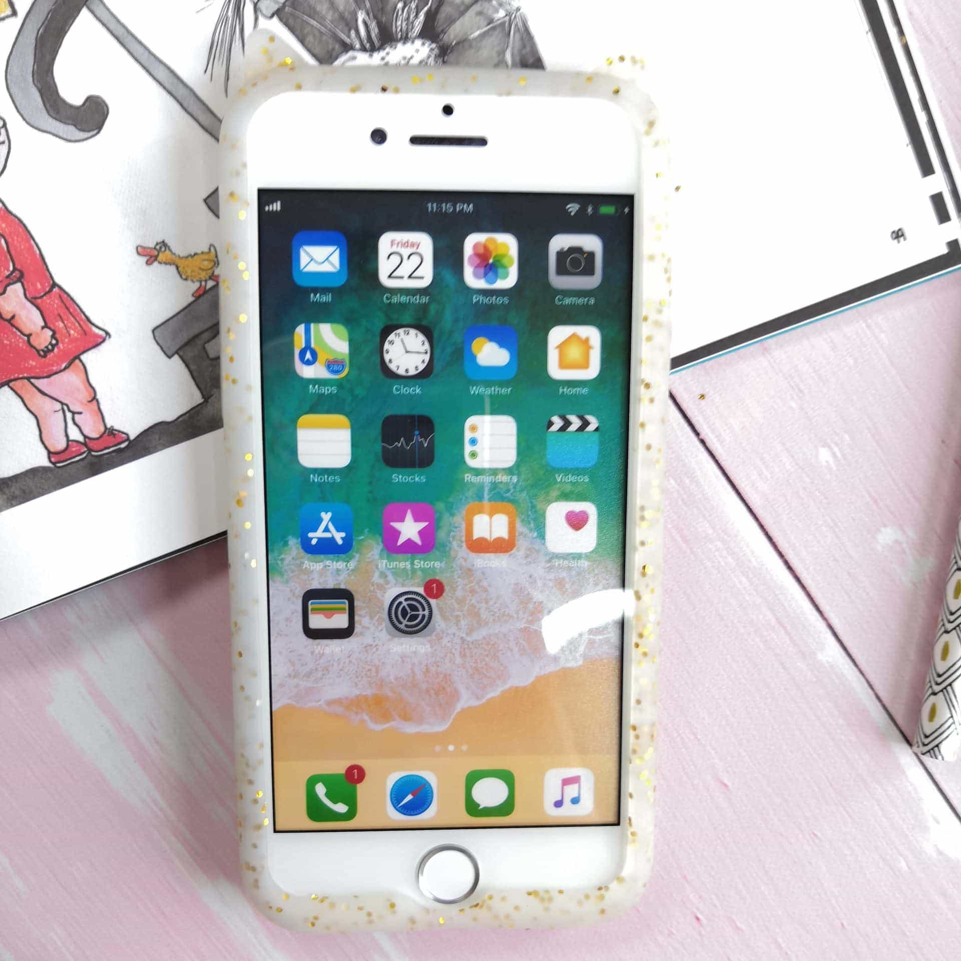 Etui do iPhone SE2022/SE2020/8/7 – sowa 3D złote