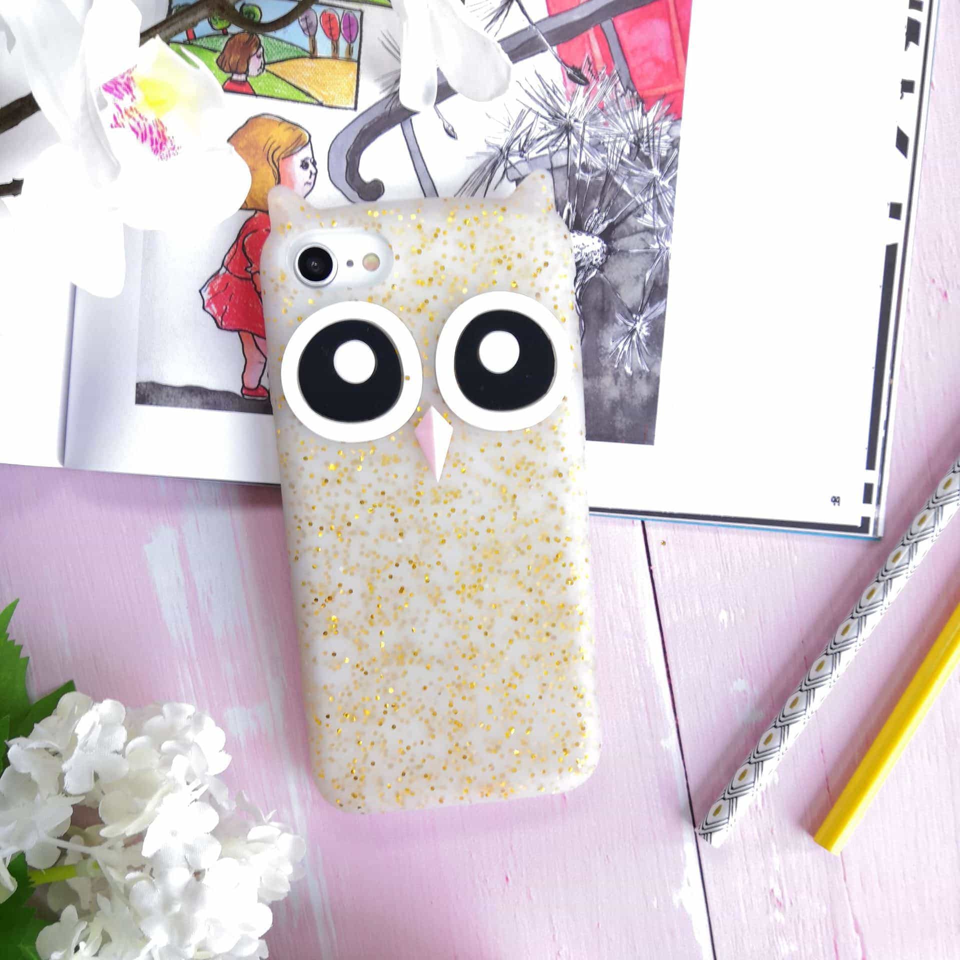 Etui do iPhone SE2022/SE2020/8/7 – sowa 3D złote