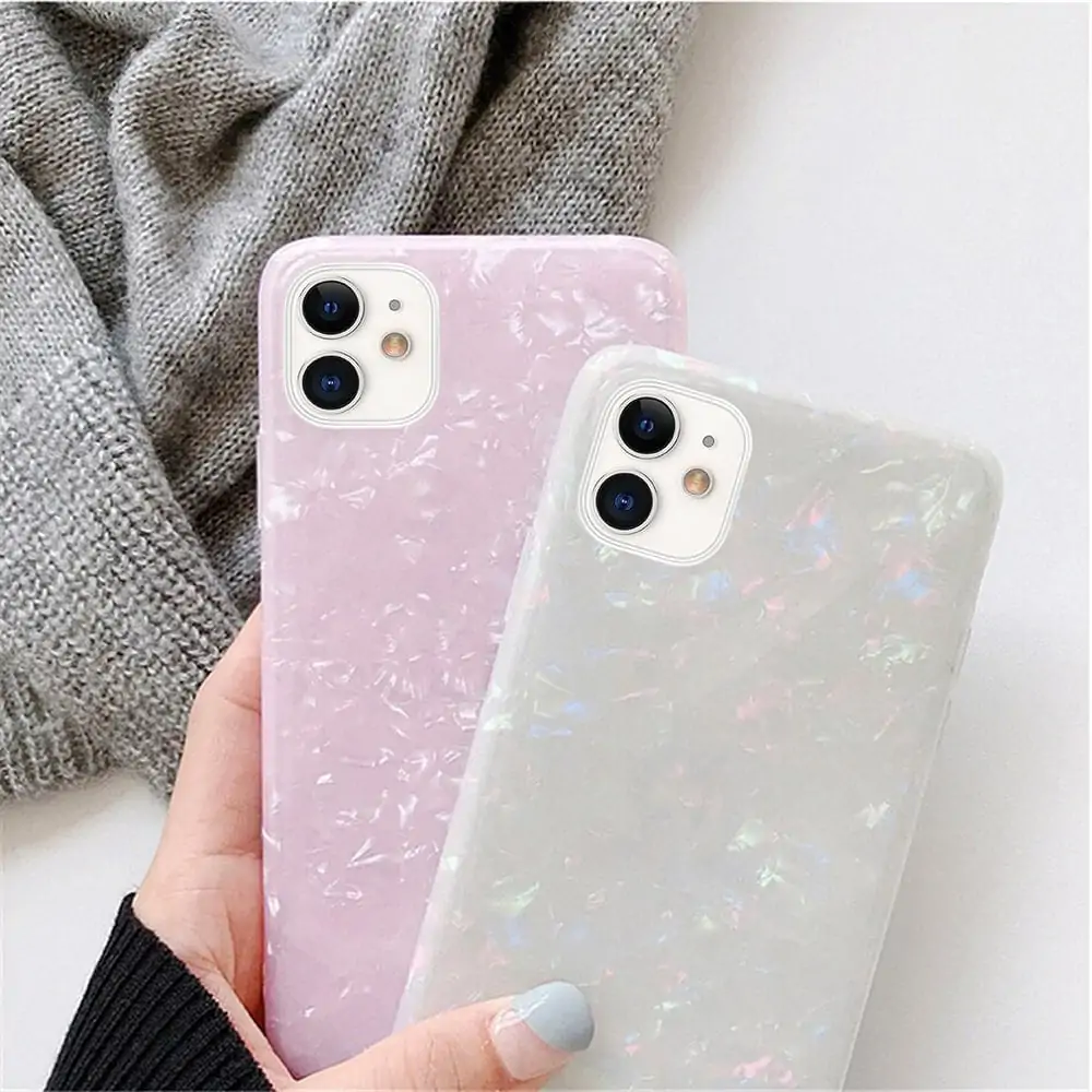 Etui do iPhone 11 muszla perłowa różowa