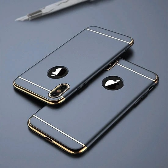 Etui do iPhone X/XS eleganckie cienkie ze zdobieniami i widocznym logo, czarne