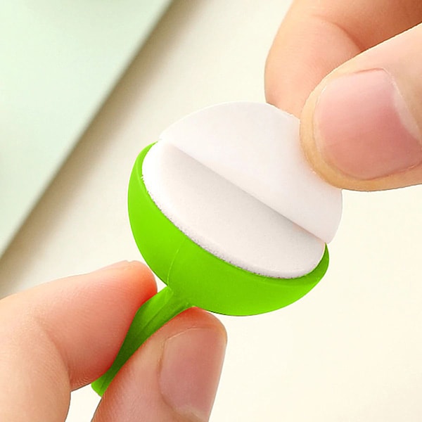 Organizer na kable w kształcie Królika w kolorze Czerwonym