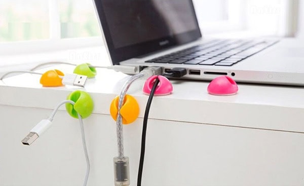 Organizer na kable w kształcie koła w kolorze czarnym