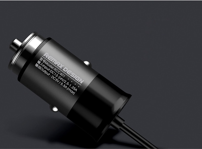 Szybka samochodowa ładowarka z przedłużaczem 4x USB