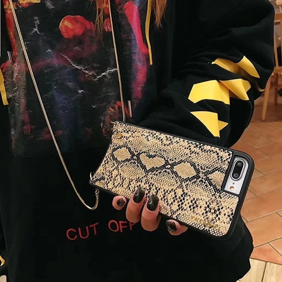 Eleganckie stylowe etui torebka, szara wężowa skóra do iPhone XR