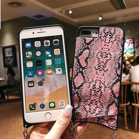 Eleganckie stylowe etui torebka, szara wężowa skóra do iPhone XR
