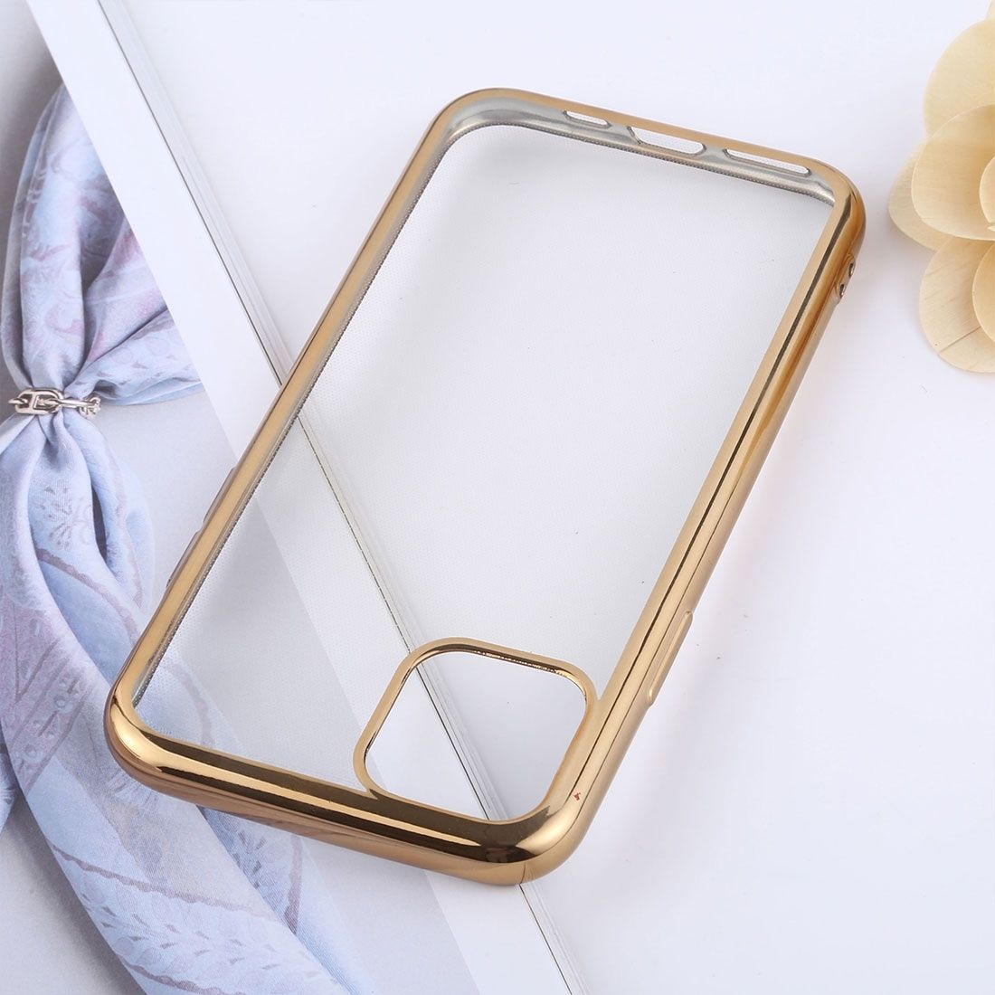 Etui do iPhone 11 JETech Simple Metallic Gold, przeźroczyste z ramką w kolorze złota