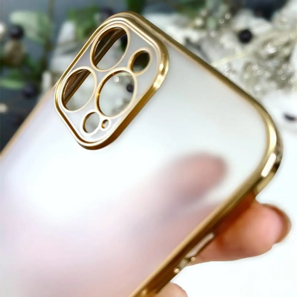 Etui do iPhone 13 Pro Max premium golden matt z osłoną kamery oryginal Sulada
