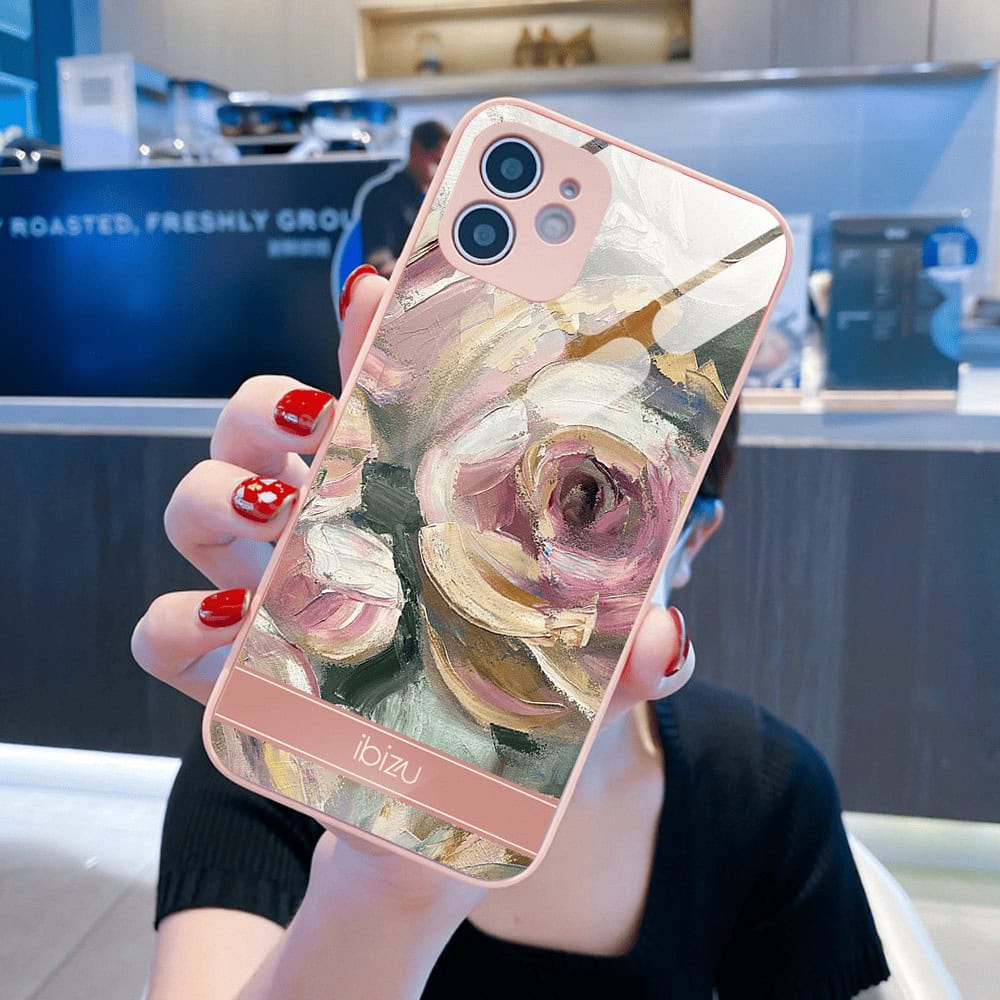 Etui do iPhone 12, Ibizu, szklany tył, osłona kamery, namalowane róże, łososiowe