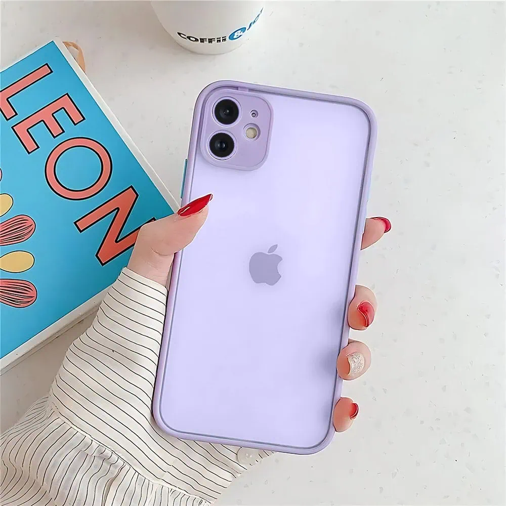 Etui do iPhone 12 półprzeźroczyste matowe z ochroną aparatu, fioletowe