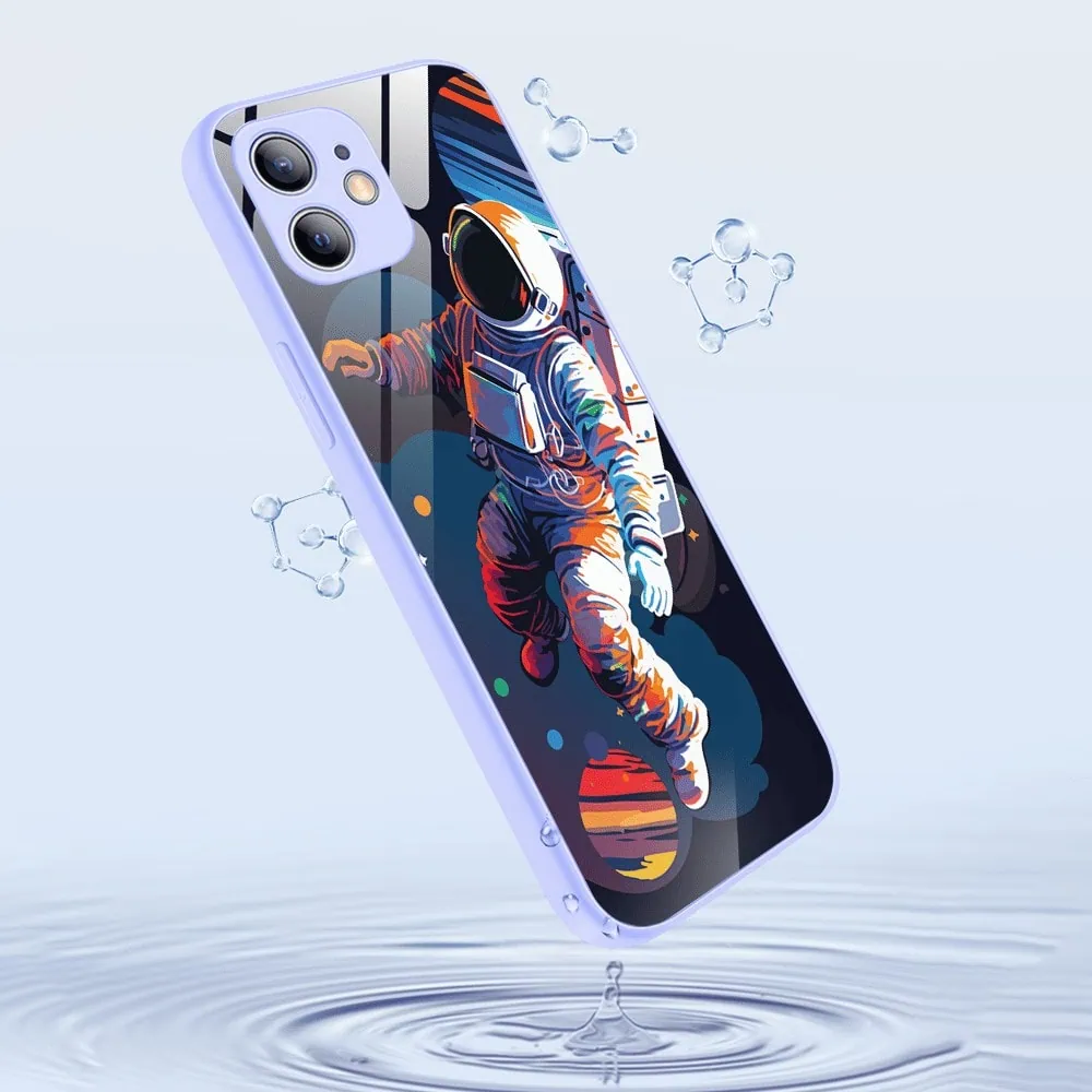 Etui do iPhone 12, szklany tył, osłona kamery, Kosmiczny podróżnik, fioletowe