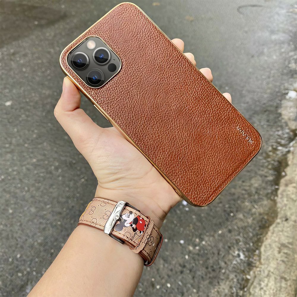 Etui do iPhone 13 Pro Max eleganckie luksusowe skórzane brązowe ze złotem