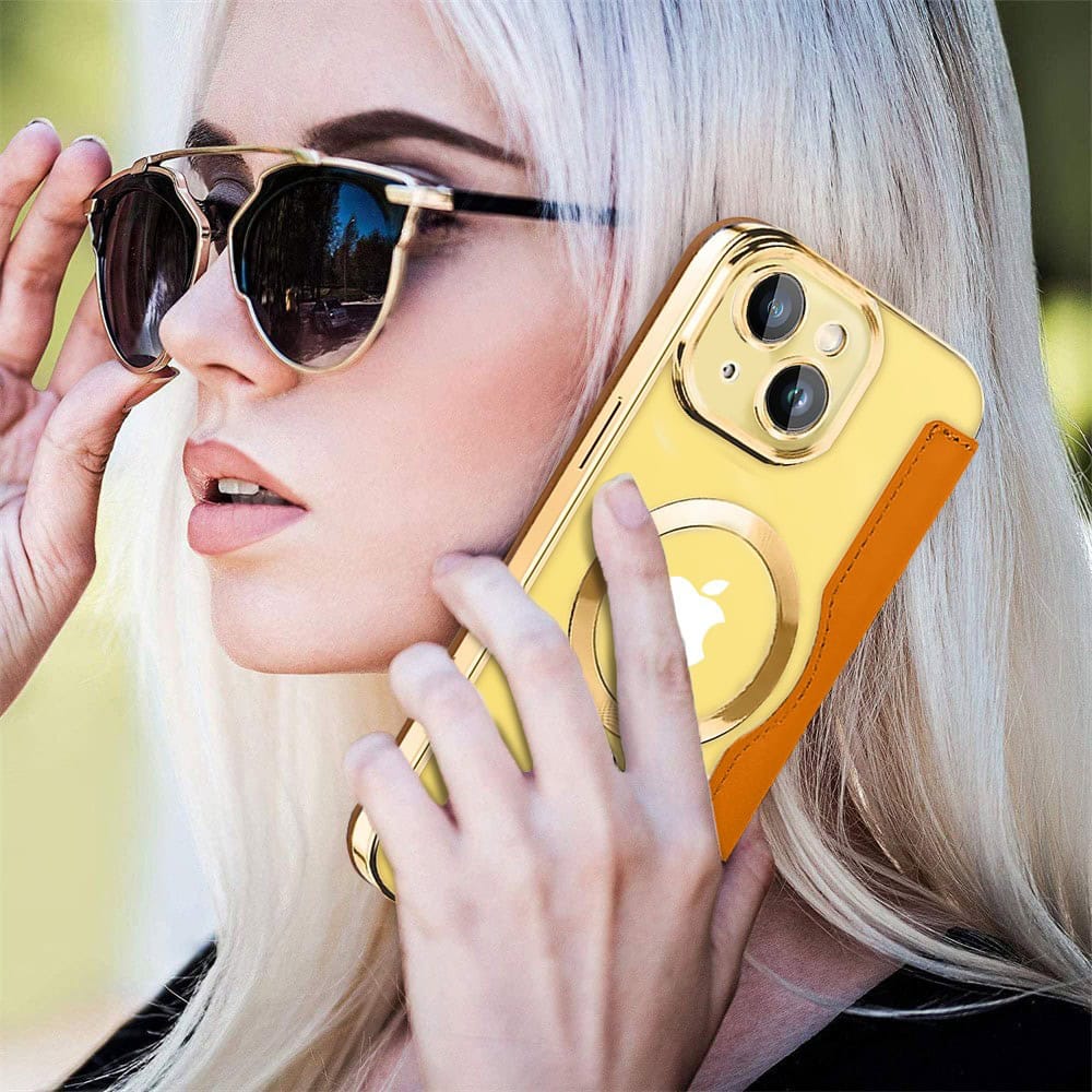 Etui do iPhone 14 Plus typu książka Book Magsafe Lens Protect, z klapką, złote