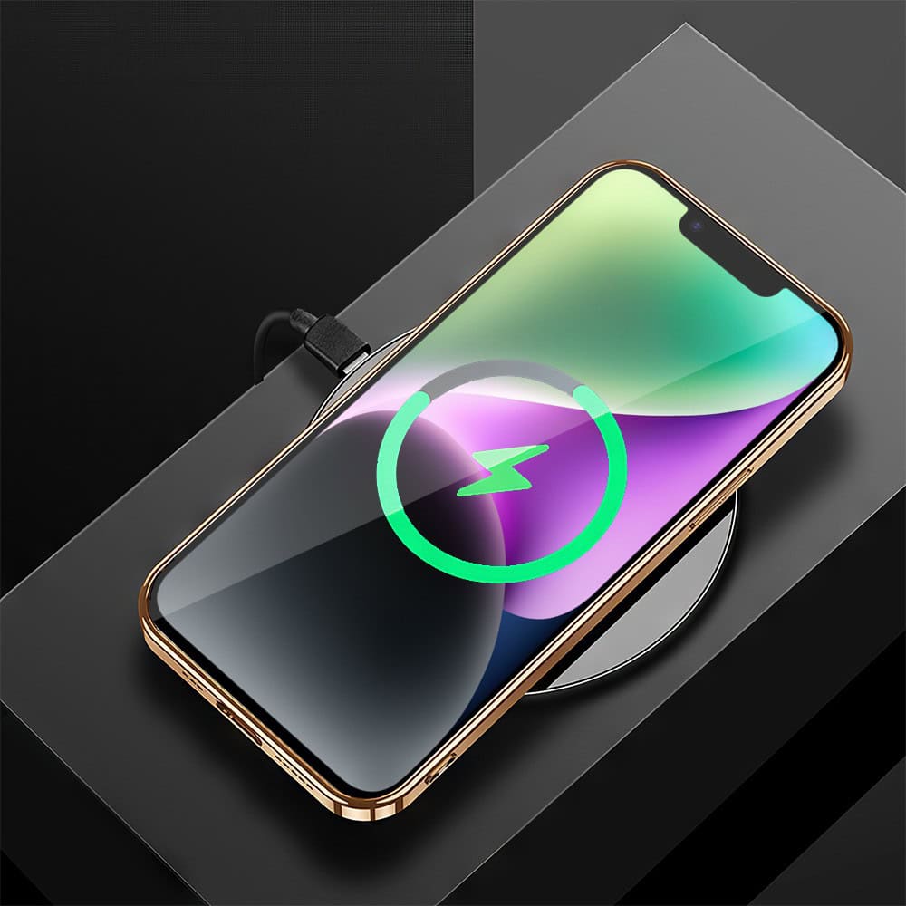 Etui do iPhone 14 eleganckie luksusowe skórzane czarne ze złotem