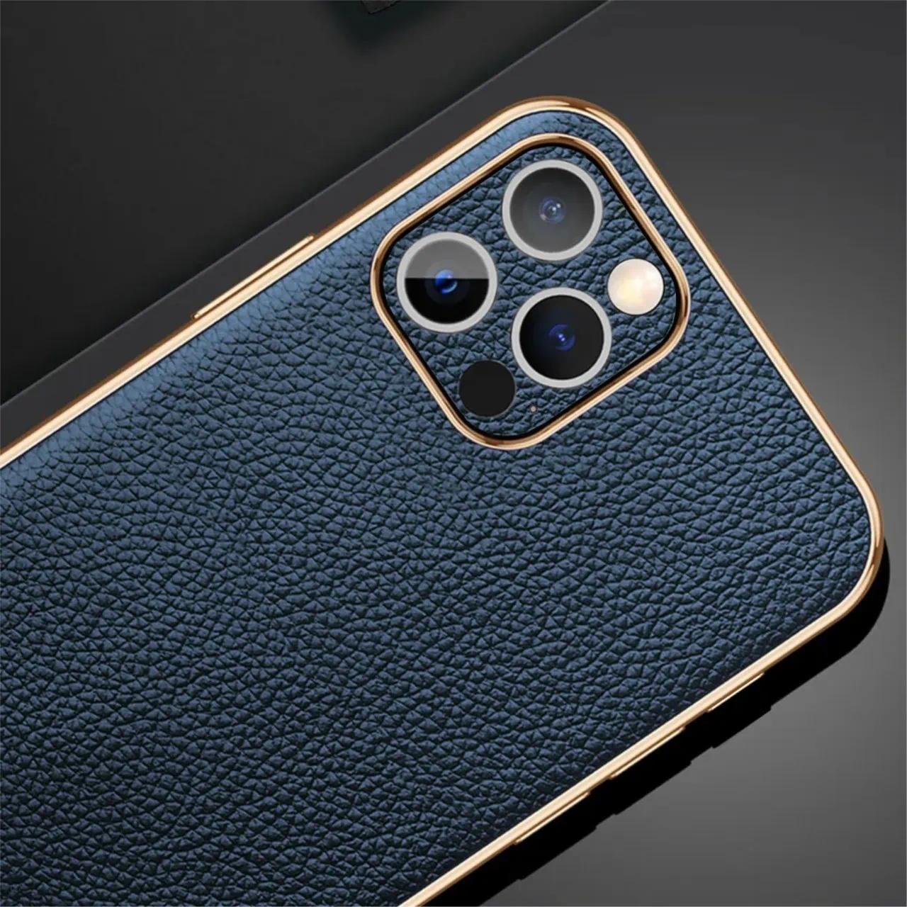 Etui do iPhone 15 Pro Max eleganckie luksusowe skórzane, z osłoną kamery, granatowe ze złotem