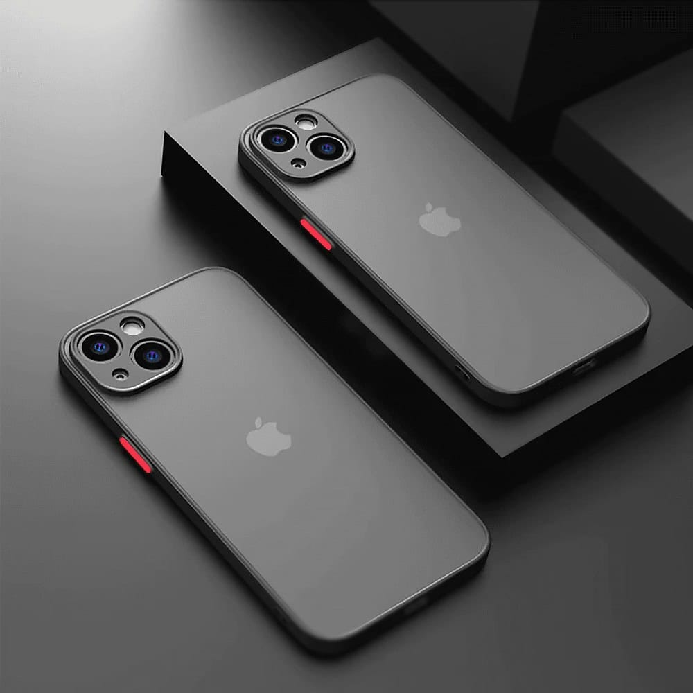 Etui do iPhone 15 półprzeźroczyste matowe z ochroną aparatu, czarne (OUTLET)
