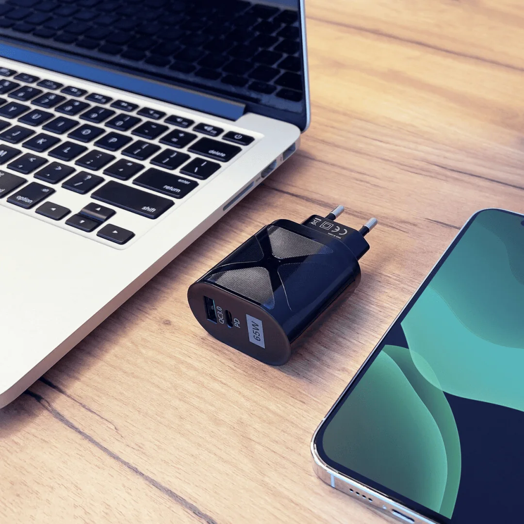 Ładowarka sieciowa 65W USB Typ C + USB, PD i QC, czarna