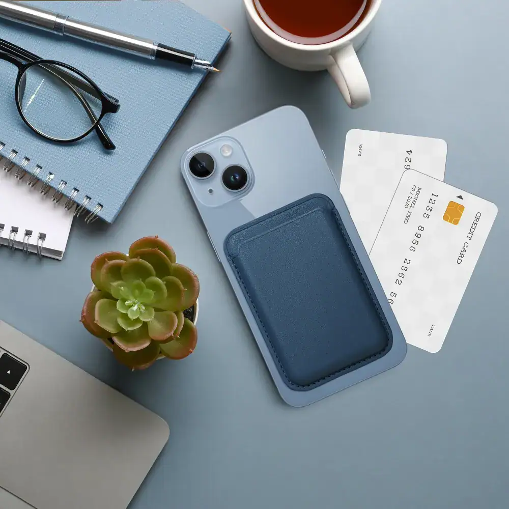 Portfel magnetyczny Leather Mag Wallet, granatowy