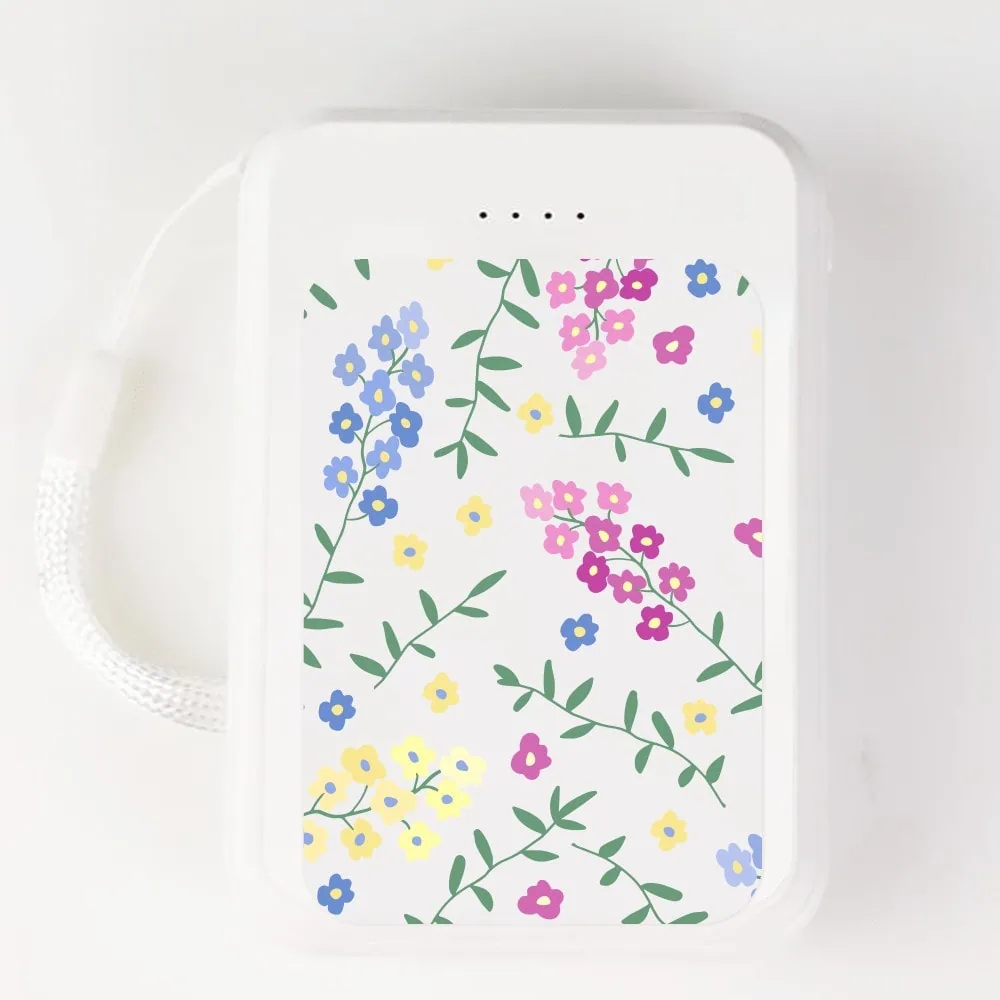 Power bank akumulator 8000 mAh, (2x USB, micro USB, USB Typ C), kwiatki polne, biały