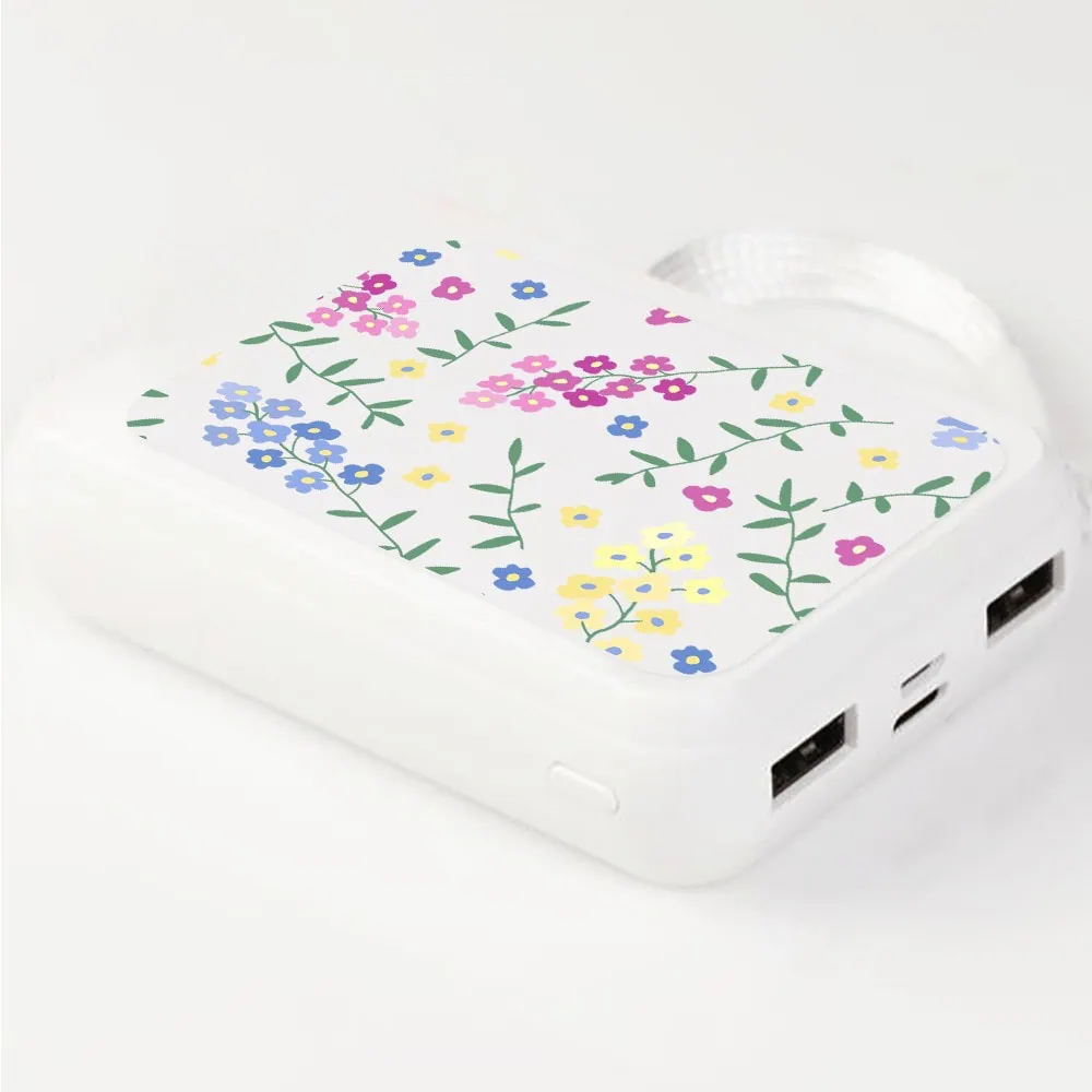 Power bank akumulator 8000 mAh, (2x USB, micro USB, USB Typ C), kwiatki polne, biały
