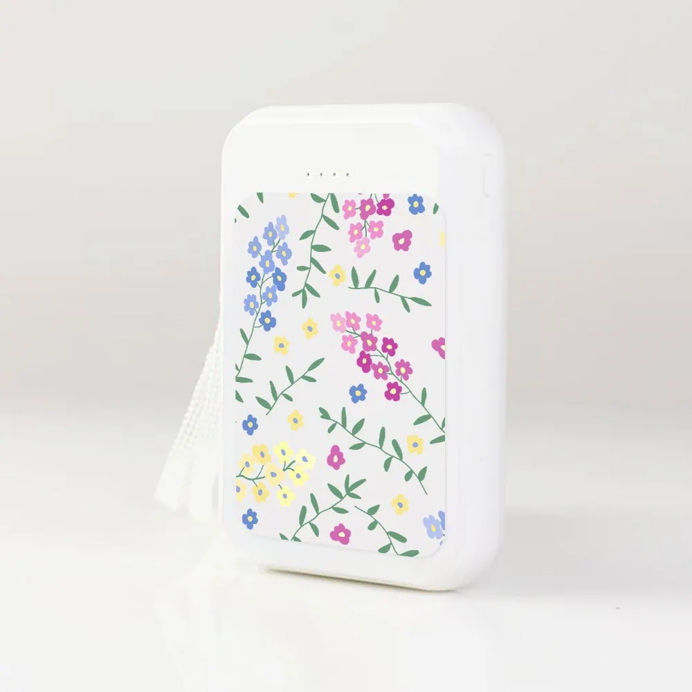 Power bank akumulator 8000 mAh, (2x USB, micro USB, USB Typ C), kwiatki polne, biały