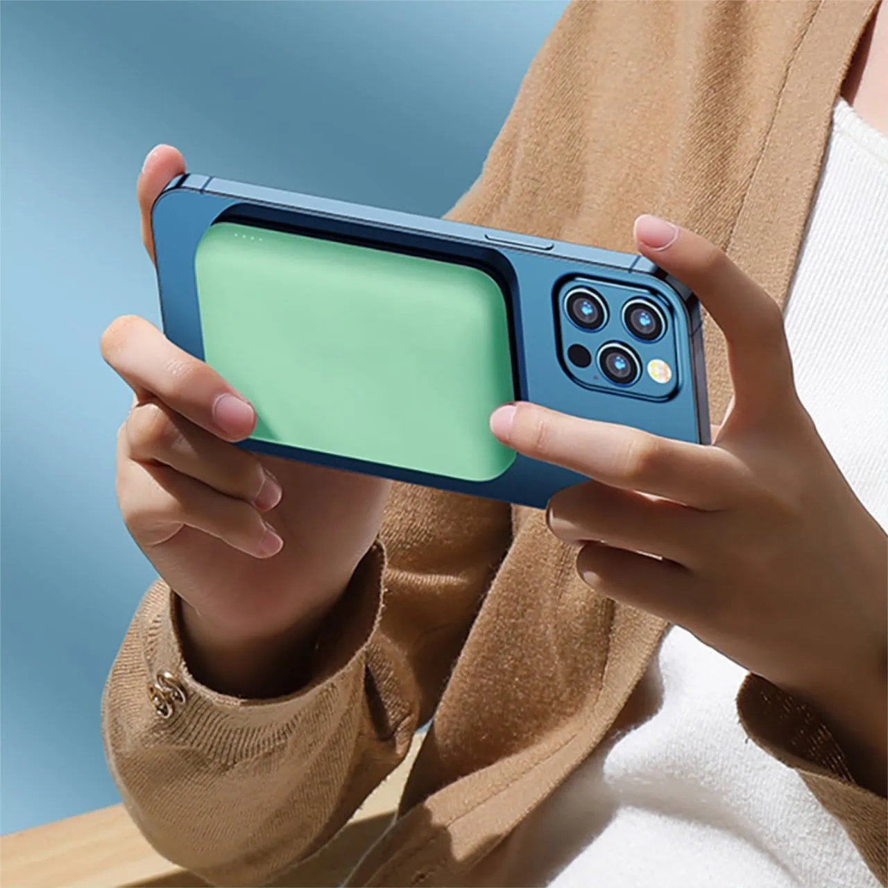 Power bank akumulator MagSafe 10000mAh, bezprzewodowe ładowanie, jasno zielony