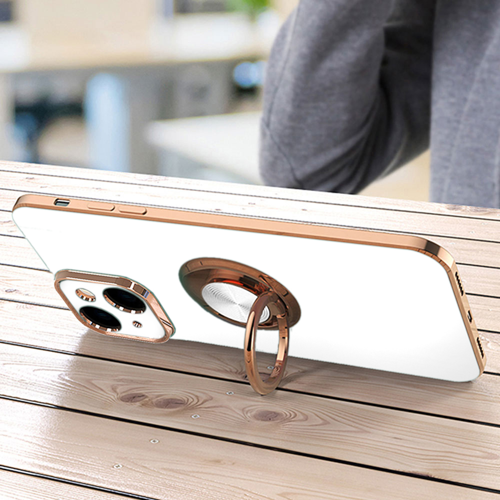 Etui do iPhone 15 eleganckie, ze złotym, metalowym uchwytem i zdobieniami, osłona na aparat, białe