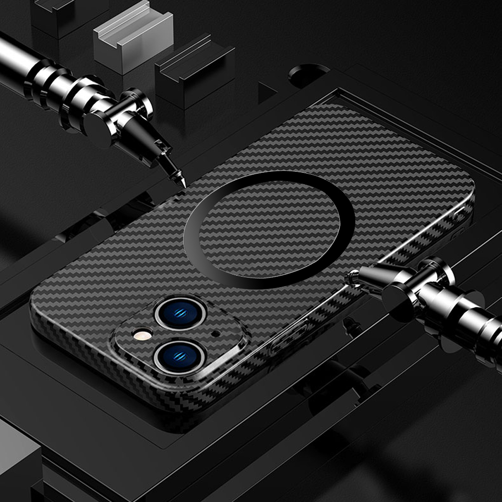 Etui do iPhone 14 Carbon Shell MagSafe ultracienkie, czarne