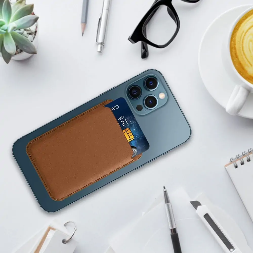 Skórzane etui portfel do iPhone 16/15/14/13/12/Pro/Plus/Pro Max/Mini MagSafe magnes na karty brązowy